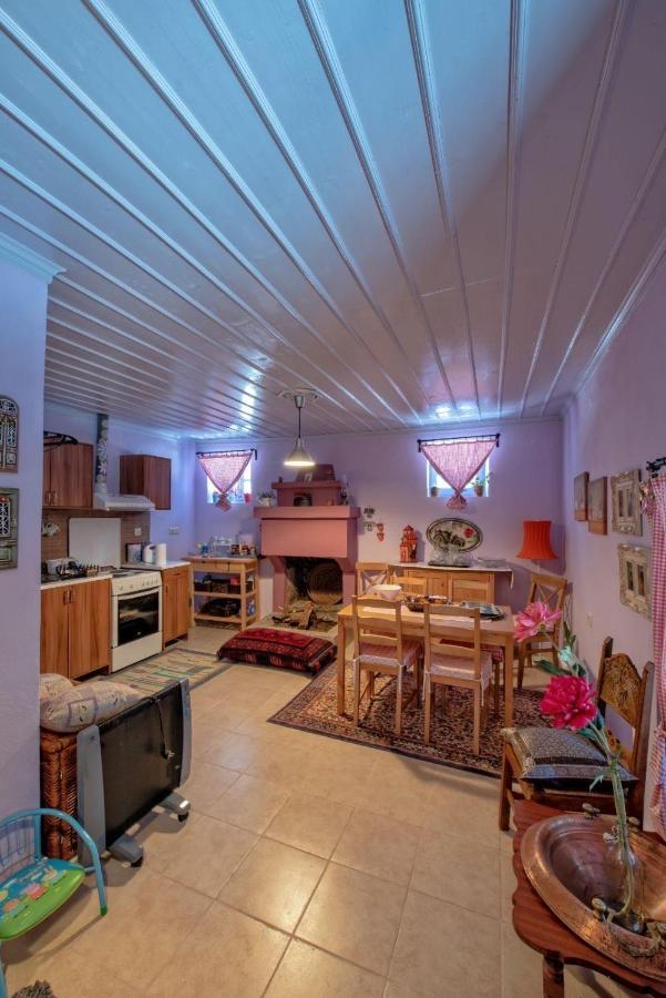 Minodora'S Guesthouse Dikorfo Buitenkant foto